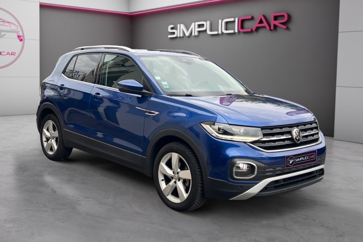 VOLKSWAGEN T-CROSS
