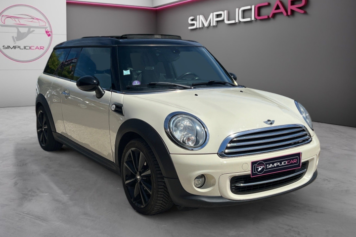 MINI COOPER CLUBMAN