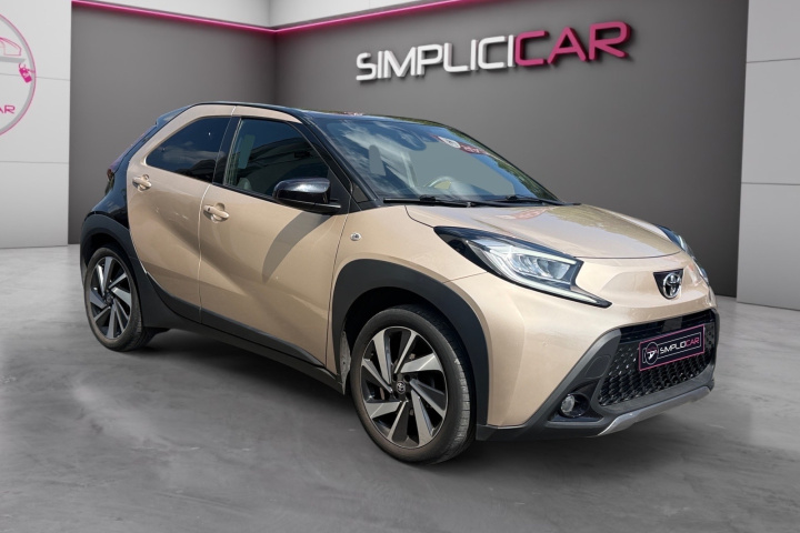 TOYOTA AYGO X