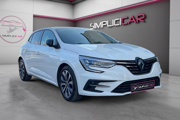 RENAULT MEGANE IV BERLINE